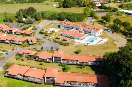 Foto 30 - Appartamento con 2 camere da letto a Cassen con piscina e terrazza