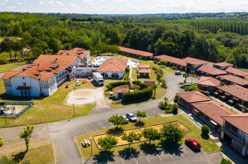 Foto 29 - Apartamento de 2 quartos em Cassen com piscina e terraço