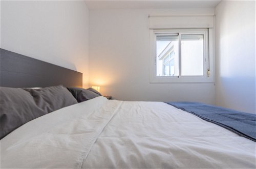 Foto 12 - Appartamento con 1 camera da letto a Cubelles con vista mare