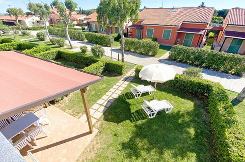 Photo 10 - 1 bedroom Apartment in Rosignano Marittimo with swimming pool and garden