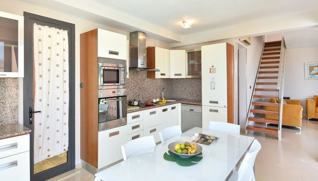 Haus mit 3 Schlafzimmern in San Bartolomé de Tirajana mit schwimmbad und terrasse - Foto 4