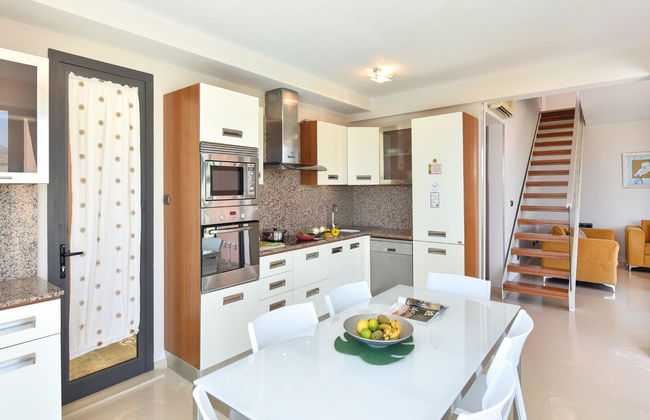 Maison de 3 chambres à San Bartolomé de Tirajana avec piscine et terrasse - Photo 4