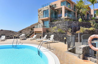 Photo 1 - Maison de 3 chambres à San Bartolomé de Tirajana avec piscine et terrasse