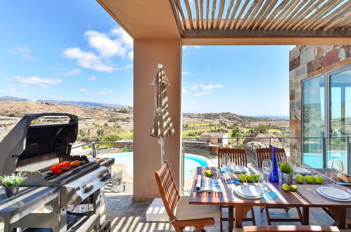 Photo 2 - 3 bedroom House in San Bartolomé de Tirajana with swimming pool and sea view