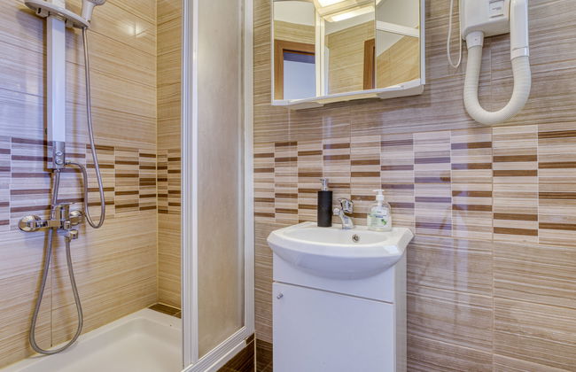 Apartamento de 3 quartos em Lovran com piscina e jardim - Foto 34