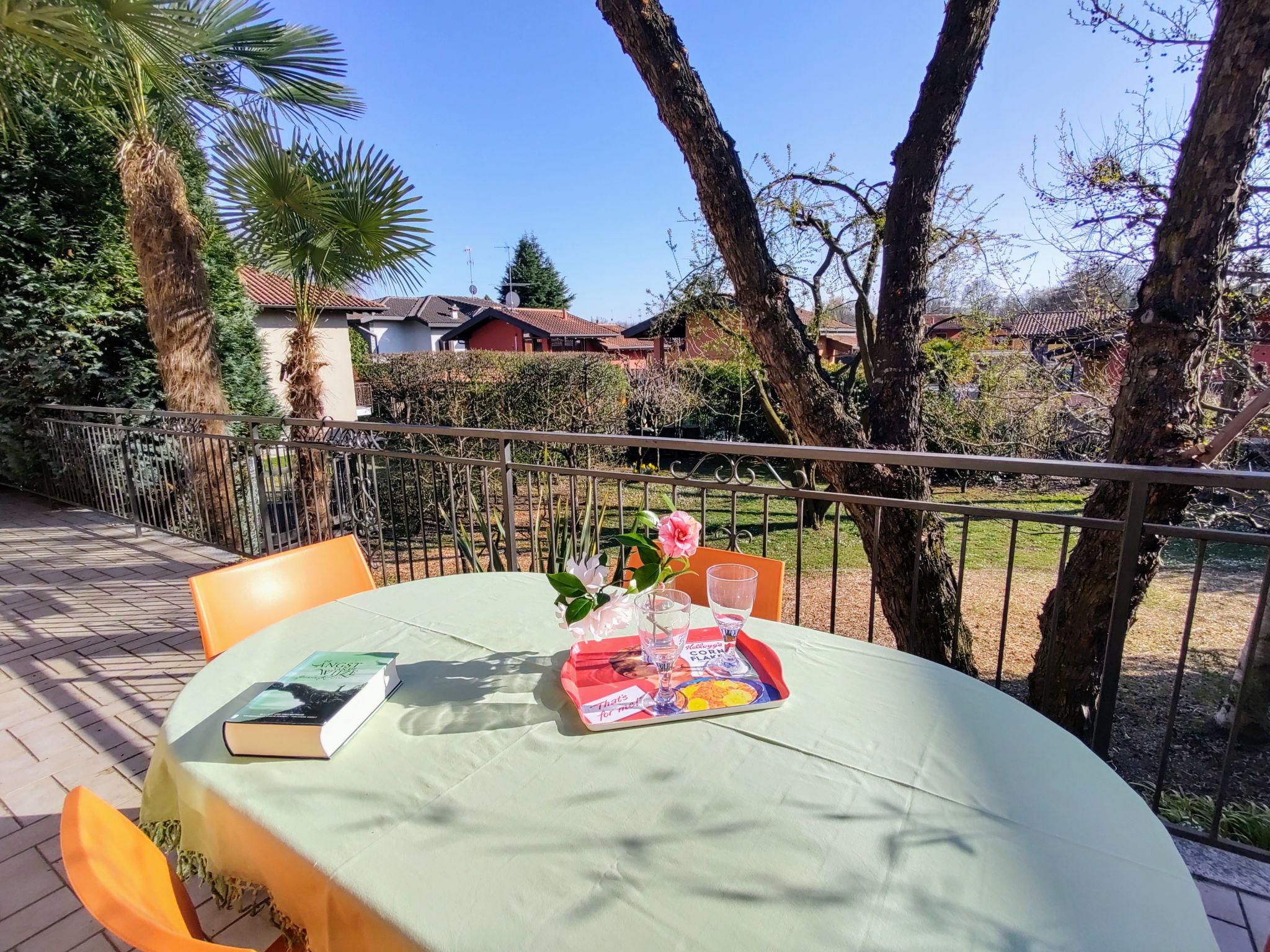 Photo 3 - Maison de 1 chambre à Invorio avec jardin et vues sur la montagne