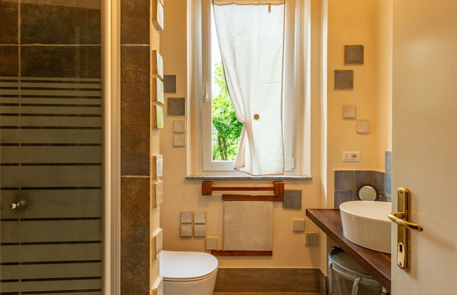 Casa de 2 quartos em Invorio com jardim e terraço - Foto 17