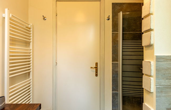 Casa de 2 quartos em Invorio com jardim e terraço - Foto 16