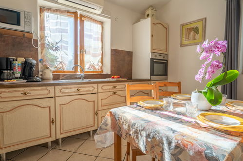 Photo 2 - Maison de 2 chambres à Hyères avec jardin et terrasse