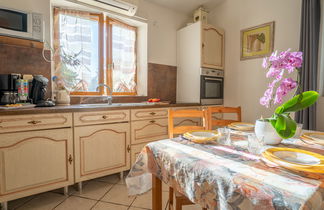 Photo 2 - 2 bedroom House in Hyères with garden and sea view