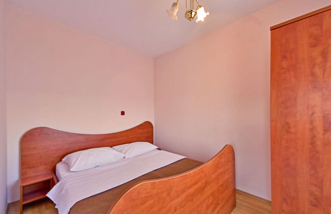 Appartamento con 3 camere da letto a Karlobag con piscina e terrazza - Foto 8