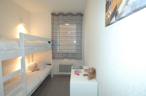 Foto 10 - Appartamento con 2 camere da letto a Argelès-sur-Mer con piscina e vista mare