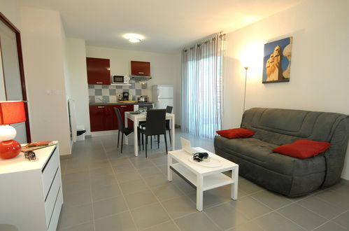 Foto 2 - Apartamento de 1 quarto em Argelès-sur-Mer com piscina e jardim