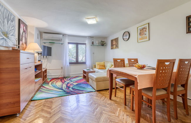 Apartamento de 4 quartos em Omišalj com piscina privada e jardim - Foto 19