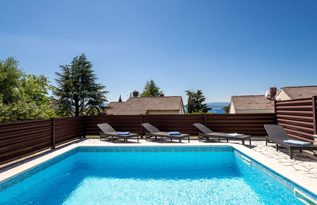 Apartamento de 4 quartos em Omišalj com piscina privada e jardim - Foto 2