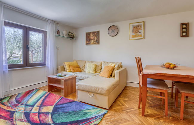 Apartamento de 4 quartos em Omišalj com piscina privada e jardim - Foto 21