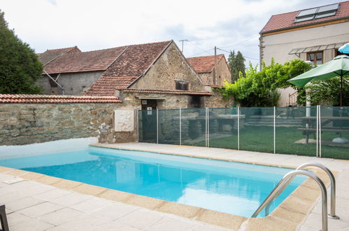 Photo 19 - Maison de 1 chambre à Épertully avec piscine privée et jardin