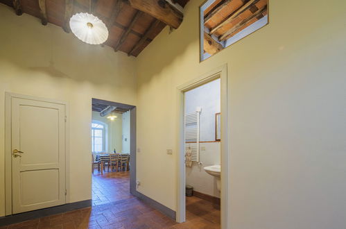 Photo 12 - 2 bedroom Apartment in Lucca with swimming pool and garden