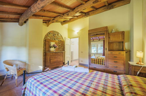 Foto 21 - Appartamento con 2 camere da letto a Lucca con piscina e giardino