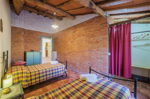 Foto 27 - Apartment mit 2 Schlafzimmern in Lucca mit schwimmbad und garten