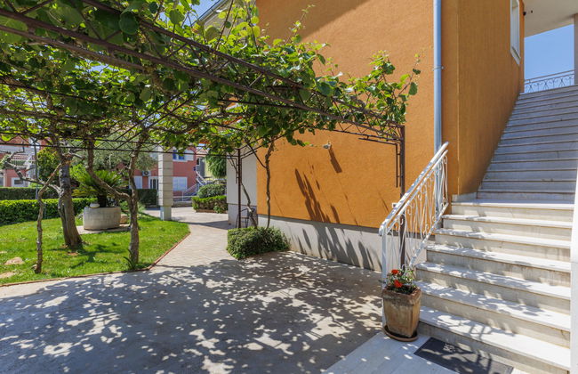 Apartamento de 3 quartos em Umag com piscina privada e terraço - Foto 25
