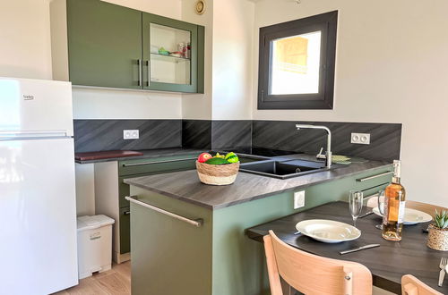Photo 5 - 2 bedroom Apartment in Agde with swimming pool and terrace