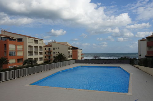 Foto 16 - Apartamento de 2 habitaciones en Agde con piscina y vistas al mar