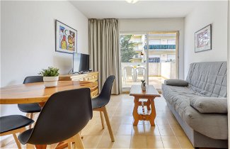 Foto 1 - Apartment mit 1 Schlafzimmer in Roses mit terrasse