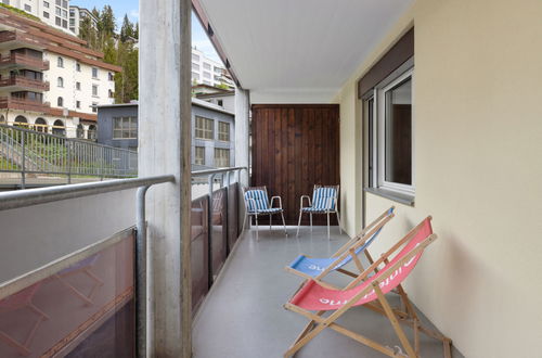 Foto 14 - Apartment mit 1 Schlafzimmer in Davos mit garten