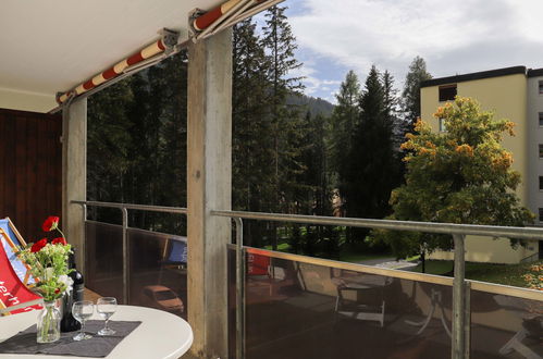 Photo 5 - 2 bedroom Apartment in Davos with garden and mountain view