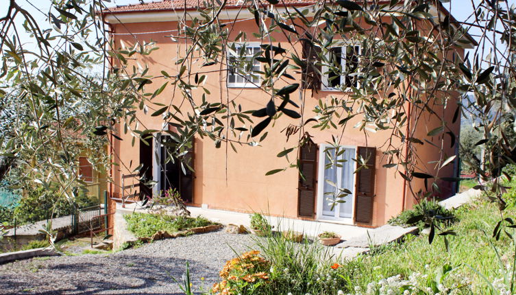 Foto 1 - Casa de 4 habitaciones en Civezza con terraza y vistas al mar