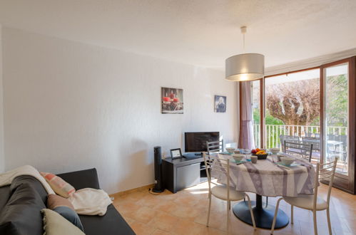Foto 8 - Appartamento con 1 camera da letto a Fréjus con giardino e vista mare