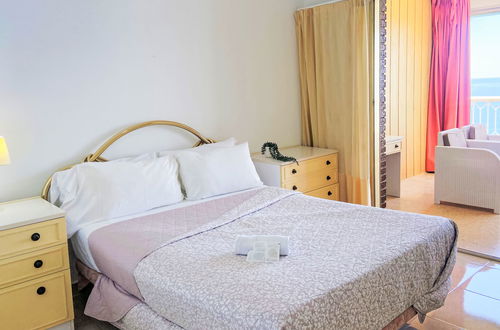 Foto 5 - Appartamento con 2 camere da letto a Benidorm con piscina e terrazza