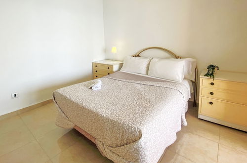 Foto 13 - Appartamento con 2 camere da letto a Benidorm con piscina e terrazza