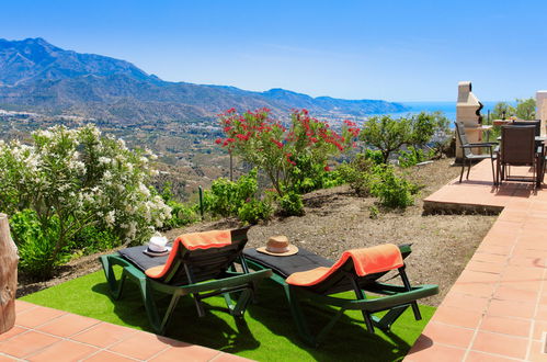 Foto 4 - Casa de 2 quartos em Torrox com piscina privada e jardim