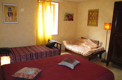 Foto 11 - Casa con 2 camere da letto a Saint-Montan con terrazza