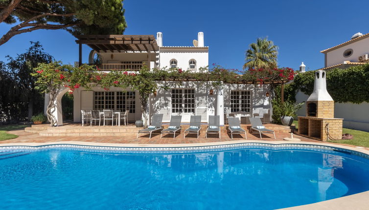 Photo 1 - Maison de 4 chambres à Loulé avec piscine privée et jardin