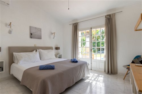 Photo 11 - 4 bedroom House in Loulé with private pool and sea view