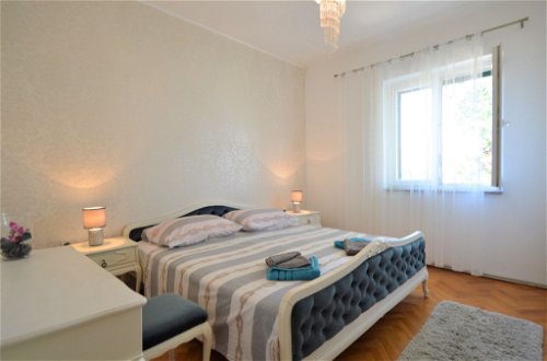 Foto 18 - Casa con 2 camere da letto a Sebenico con giardino e terrazza
