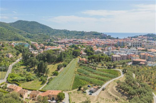 Photo 20 - 2 bedroom Apartment in Sestri Levante with garden and sea view