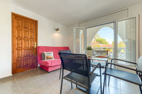 Foto 7 - Apartamento de 1 habitación en Castelló d'Empúries con terraza y vistas al mar