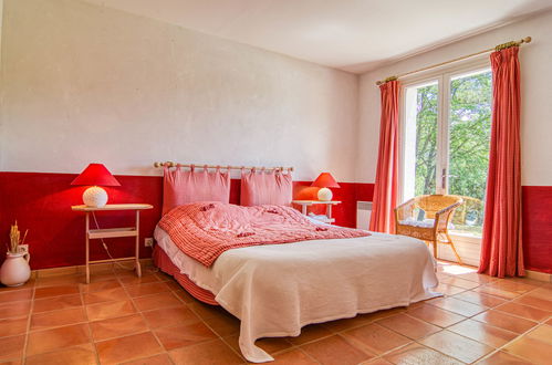 Foto 4 - Casa con 4 camere da letto a Draguignan con piscina privata e giardino