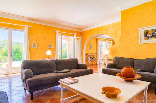 Photo 10 - 4 bedroom House in Draguignan with private pool and terrace