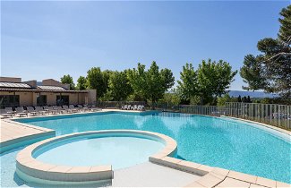 Foto 1 - Apartamento de 2 quartos em Saumane-de-Vaucluse com piscina e jardim
