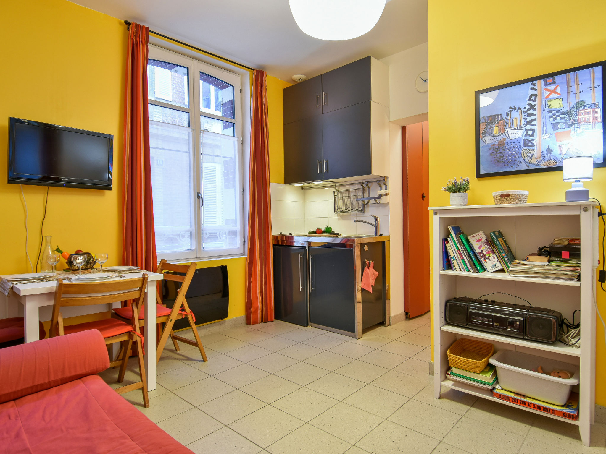 Foto 3 - Appartamento con 1 camera da letto a Trouville-sur-Mer con vista mare
