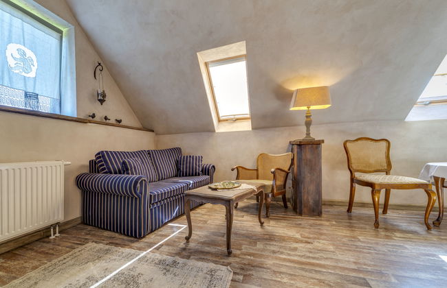 Casa de 6 quartos em Pilica com piscina e jardim - Foto 31