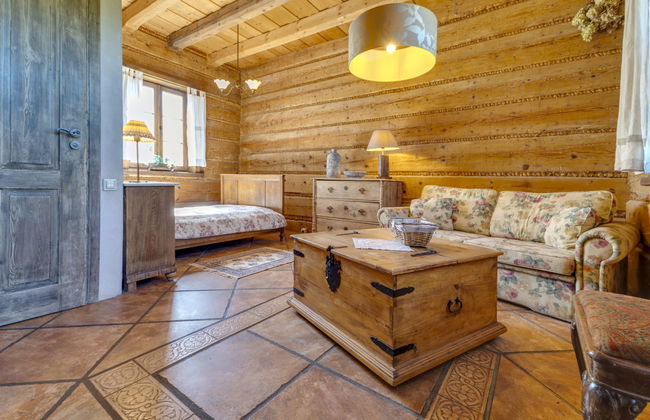 Casa de 6 quartos em Pilica com piscina e jardim - Foto 21