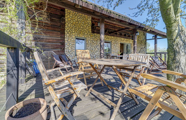 Casa de 6 quartos em Pilica com piscina e jardim - Foto 42