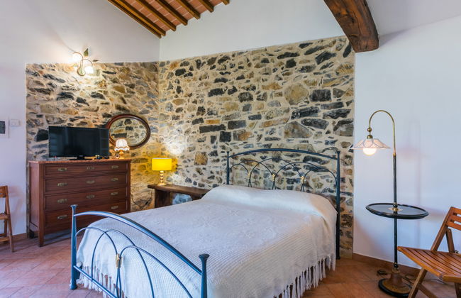 Apartment in Castelnuovo di Val di Cecina with swimming pool and garden - Photo 8