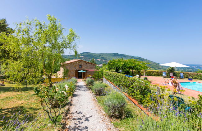 Apartment in Castelnuovo di Val di Cecina with swimming pool and garden - Photo 39